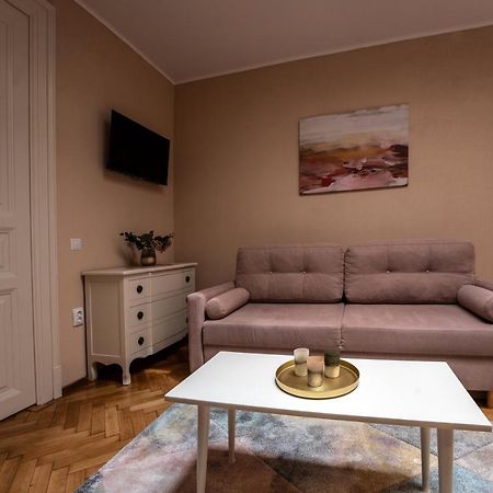 Rendez-Vous Apartment Sighisoara Bagian luar foto