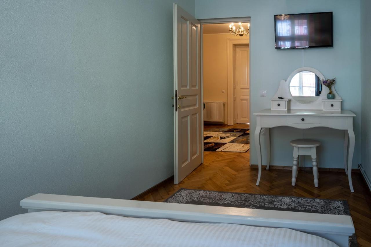 Rendez-Vous Apartment Sighisoara Bagian luar foto