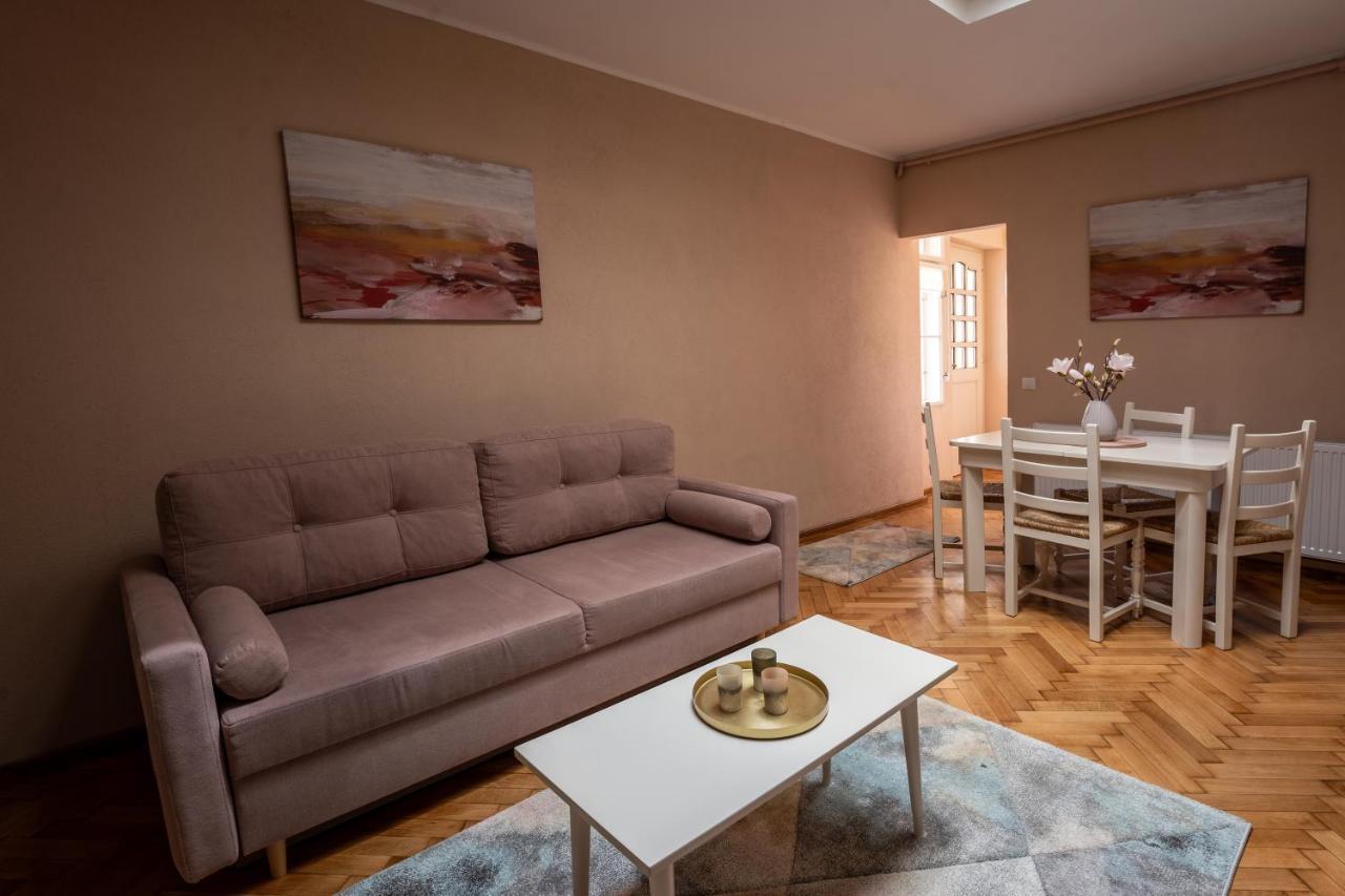Rendez-Vous Apartment Sighisoara Bagian luar foto